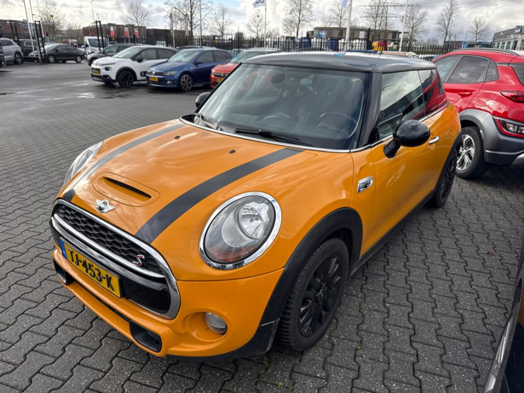 51383882
