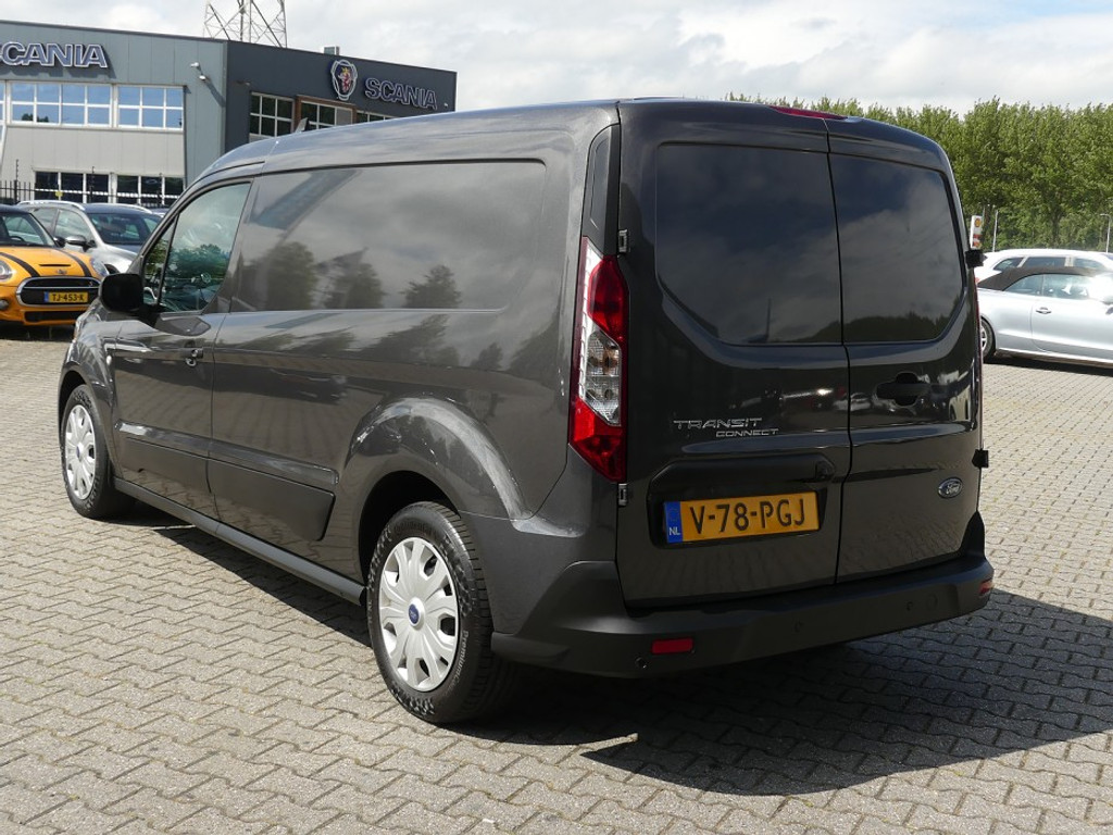 52659553-2.jpg