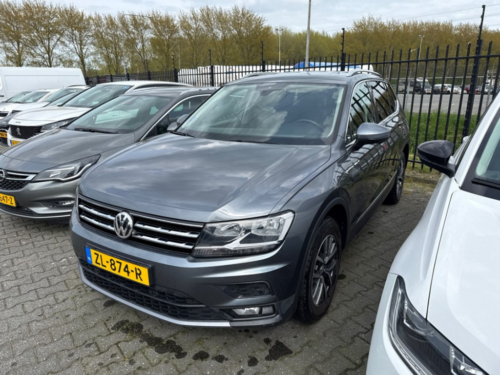 52879093