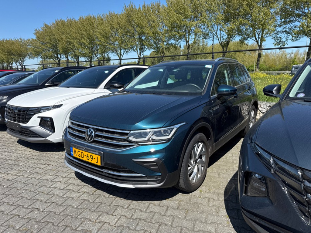 52879579