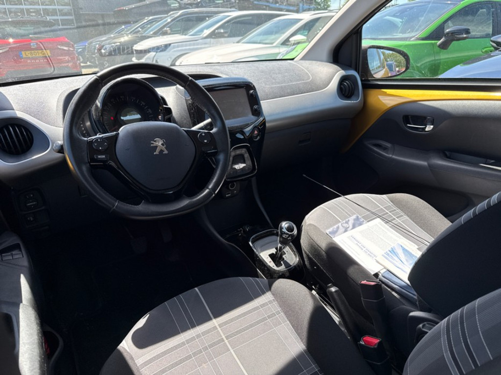 54410596-2.jpg