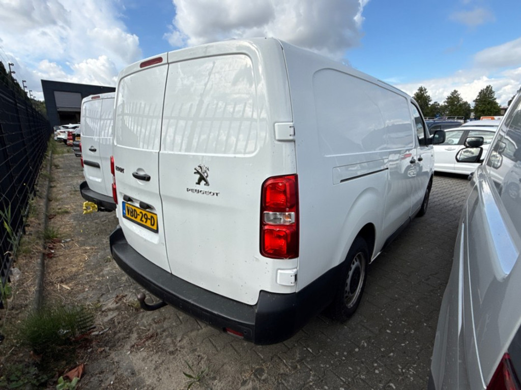 54539397-1.jpg