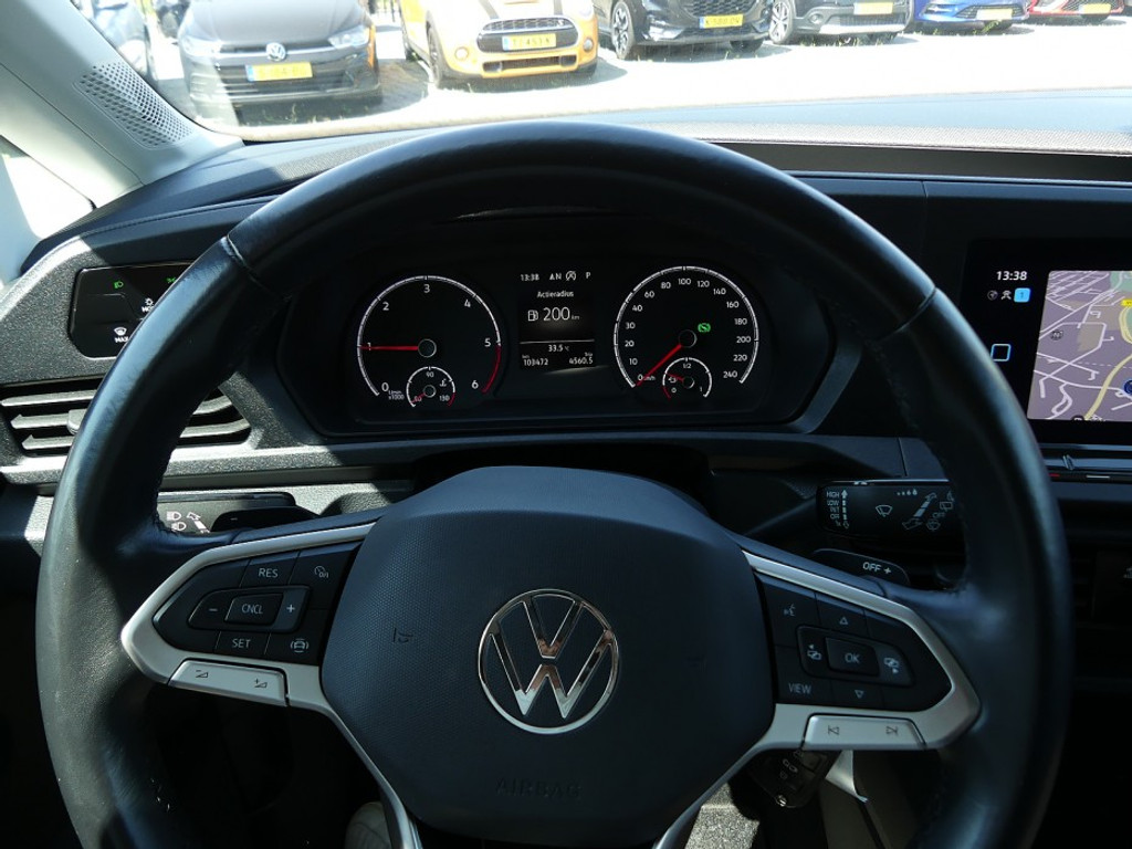 54830077-14.jpg
