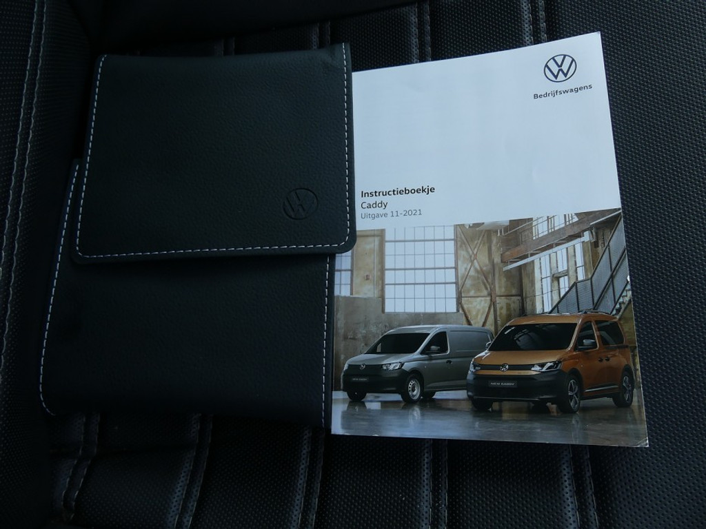 55399146-11.jpg