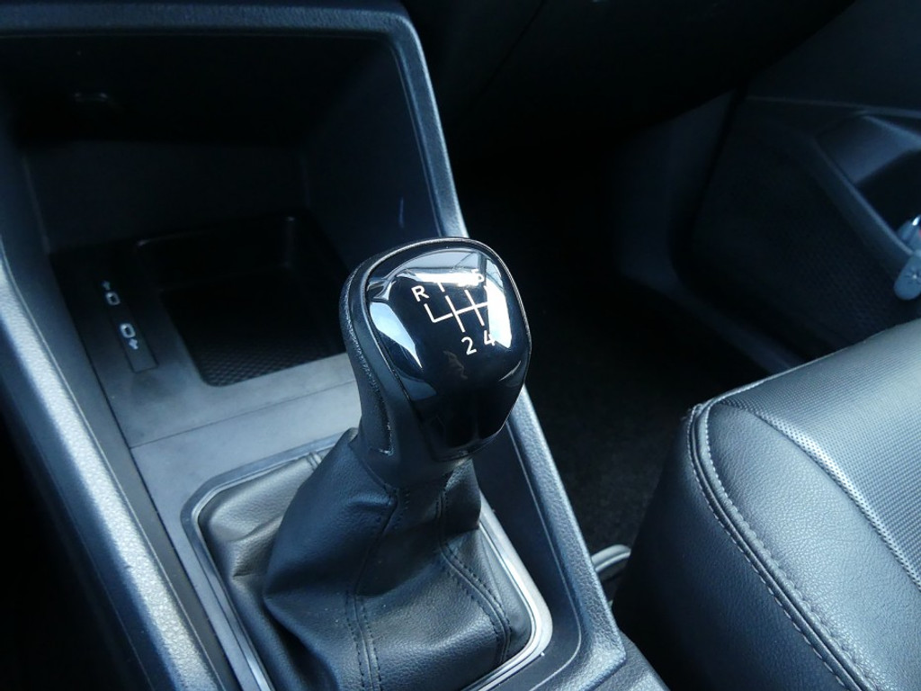 55399146-15.jpg