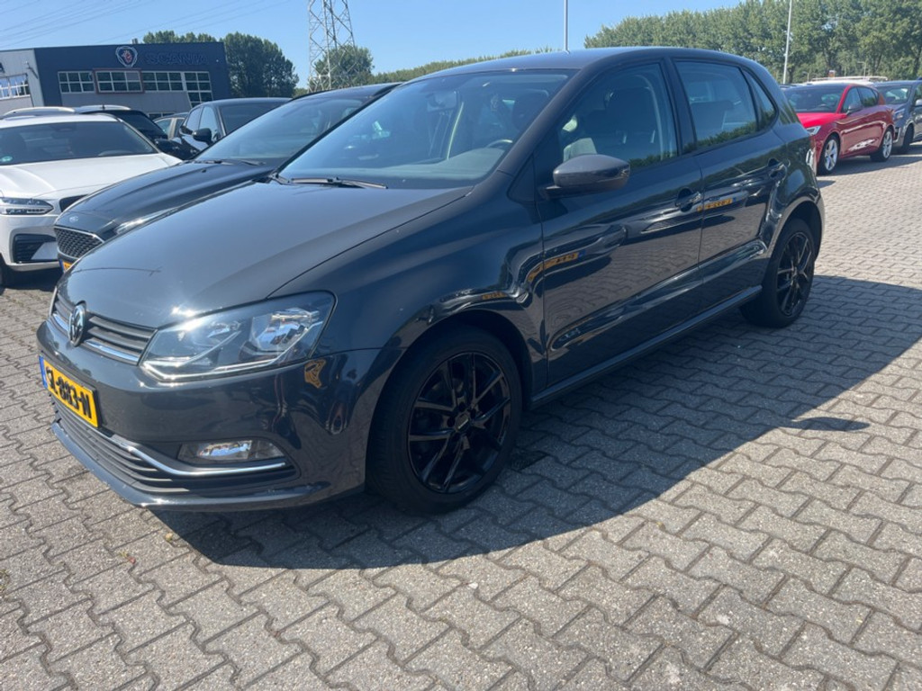 55524890