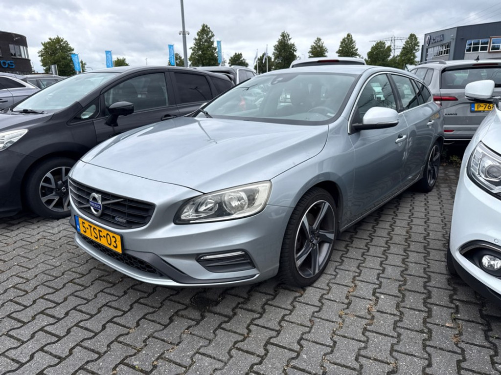 55993589-0.jpg