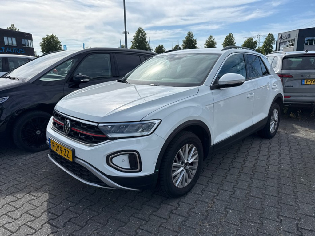 56195602