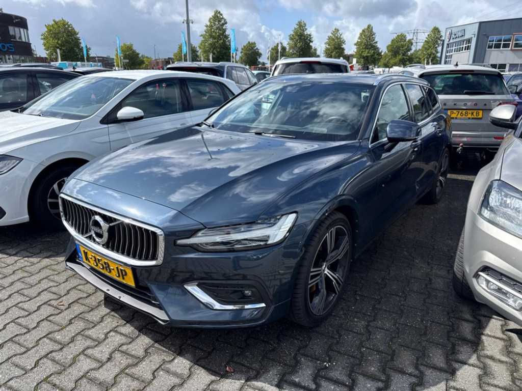 56571023