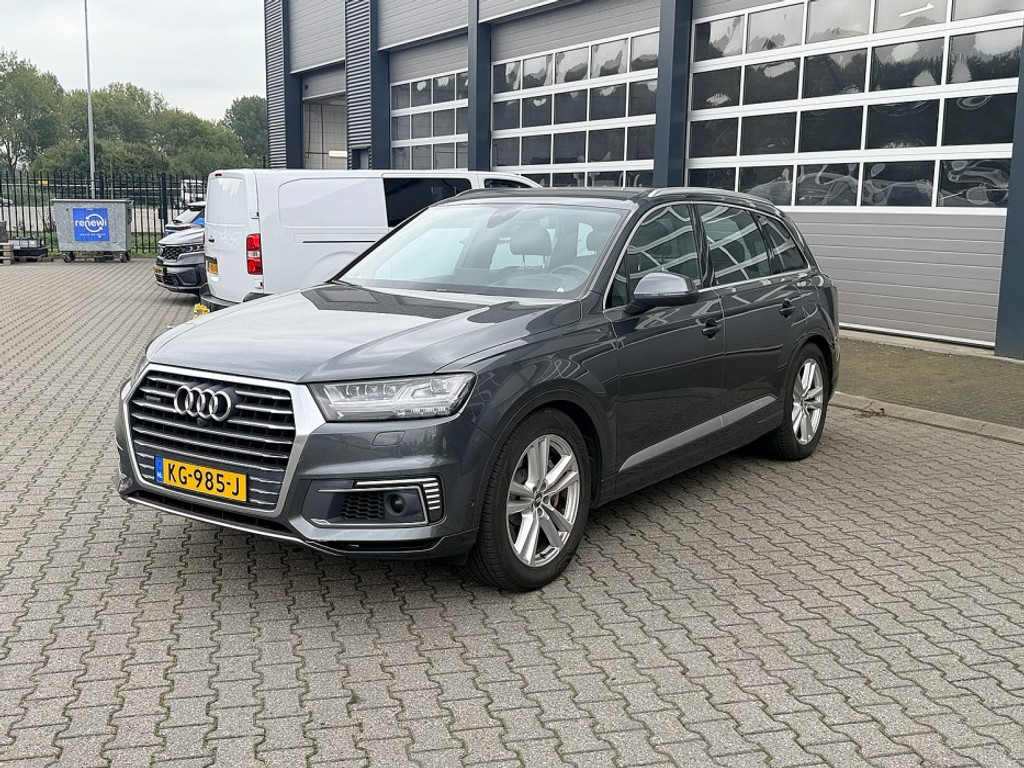 56853912